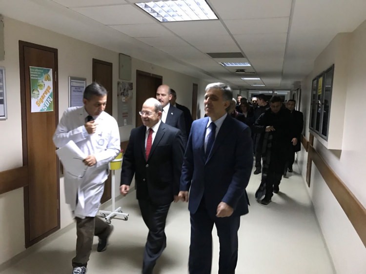 Abdullah Gül ve bakanlar yaralı askerleri yalnız bırakmadı - 5