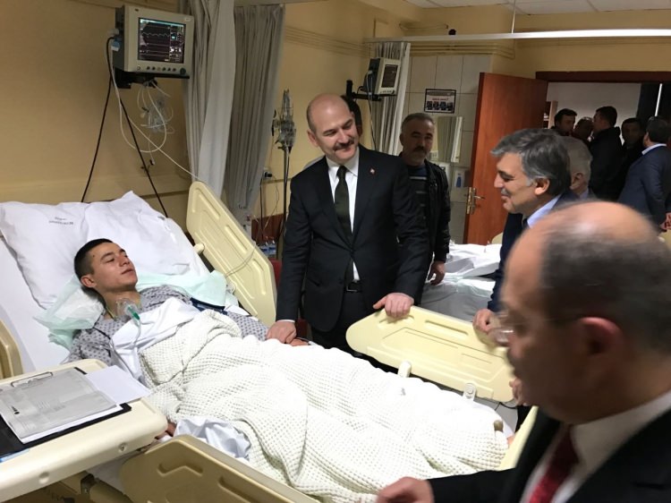 Abdullah Gül ve bakanlar yaralı askerleri yalnız bırakmadı - 15