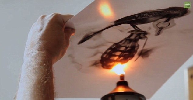 Ateşle resim çiziyor! - 32