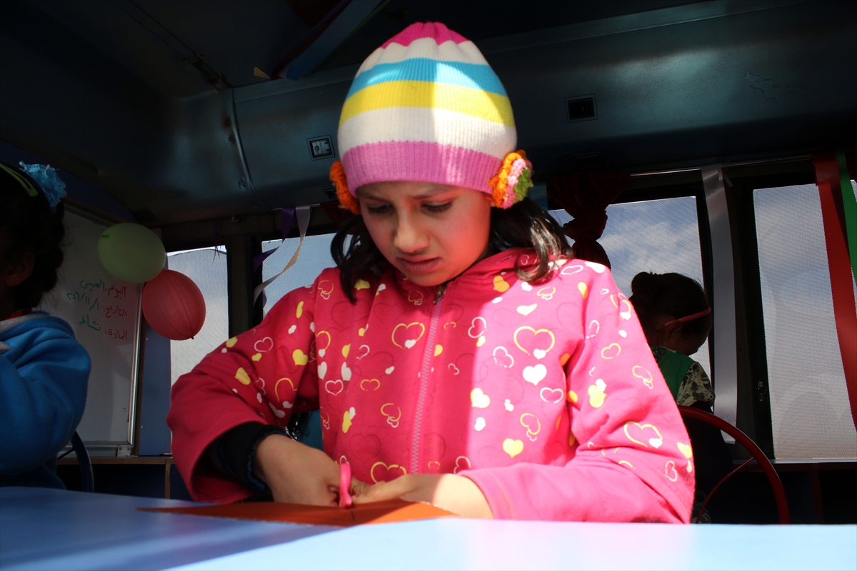 Suriye'de eğitim için yeni bir alternatif: 'Mobil okul' - 7