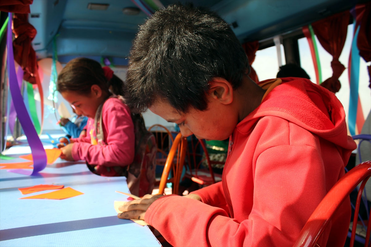 Suriye'de eğitim için yeni bir alternatif: 'Mobil okul' - 6