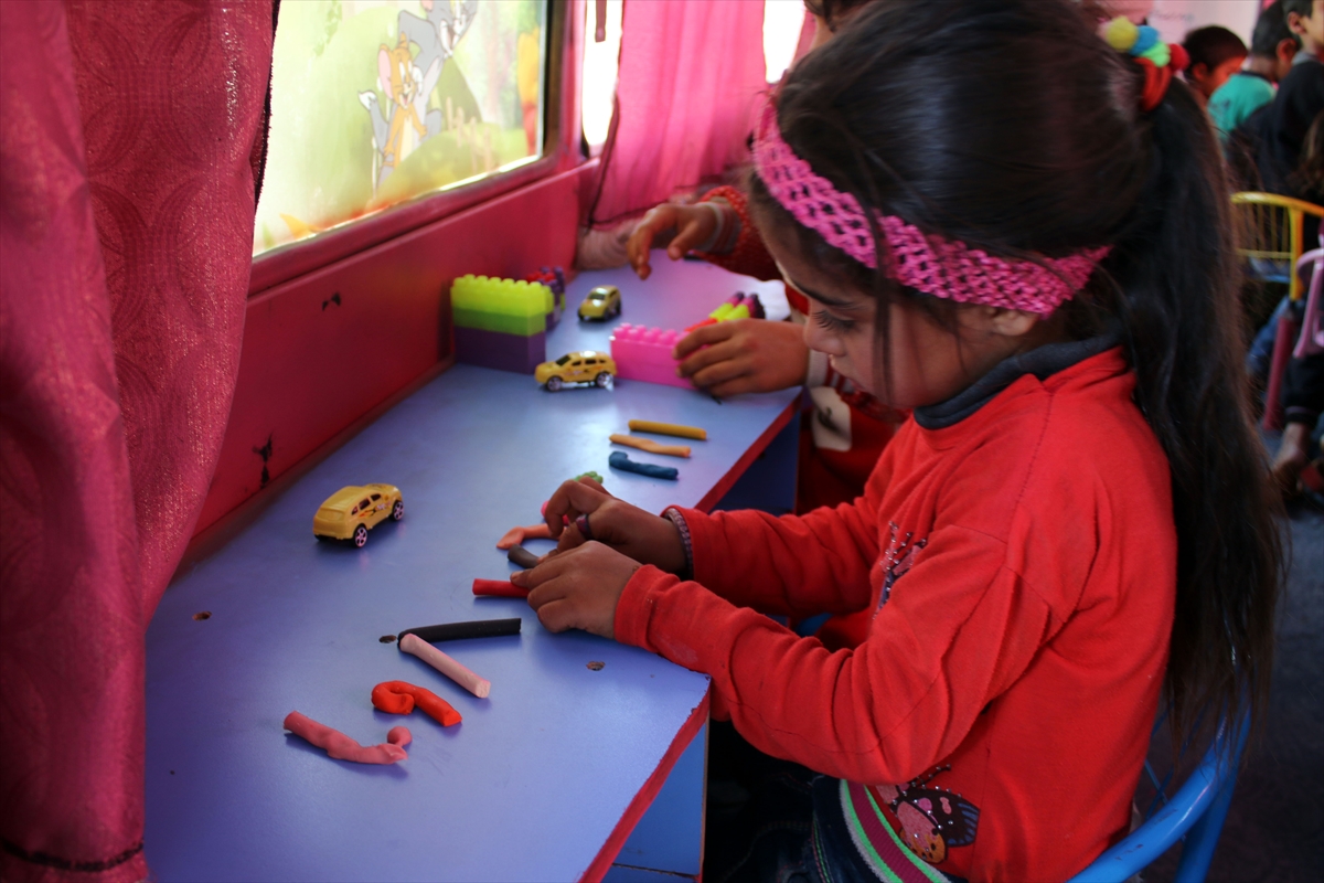 Suriye'de eğitim için yeni bir alternatif: 'Mobil okul' - 5