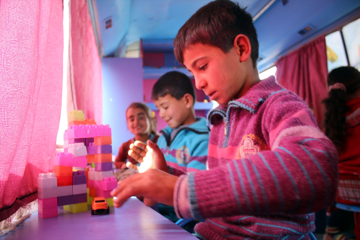 Suriye'de eğitim için yeni bir alternatif: 'Mobil okul' - 3