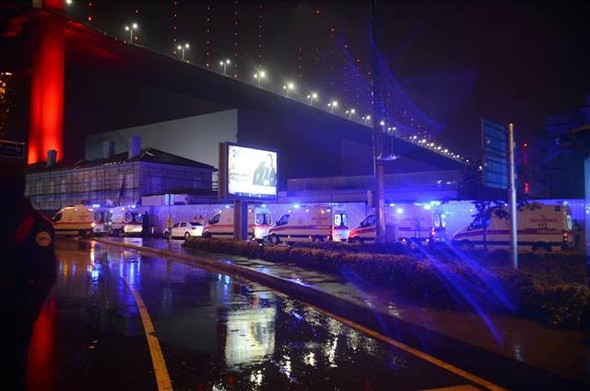 İstanbul'daki saldırı sonrası olay yerinden ilk görüntüler - 11