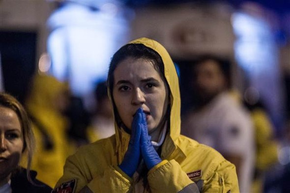 İstanbul'daki saldırı sonrası olay yerinden ilk görüntüler - 14