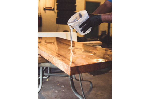 110 yıllık piyanoyu bakın neye dönüştürdü - 10