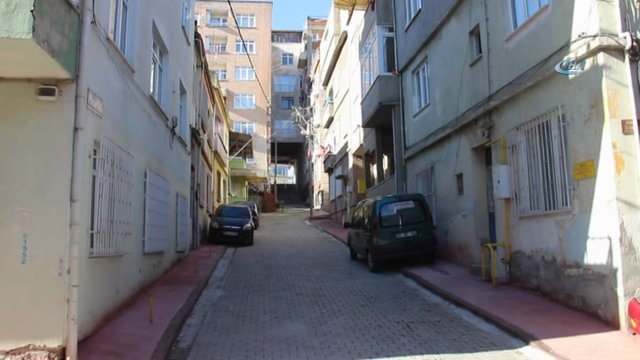 Bu sokağa girenler şaşkına dönüyor! - 1