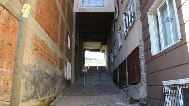 Bu sokağa girenler şaşkına dönüyor! - 5