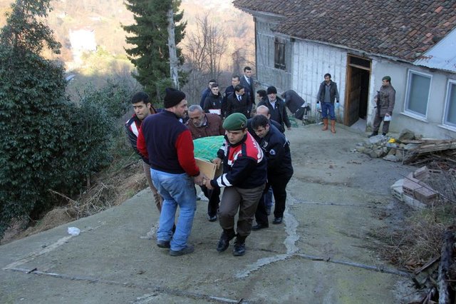 Cinnet geçirdi! Yaptıklarına kendi de inanmadı - 18