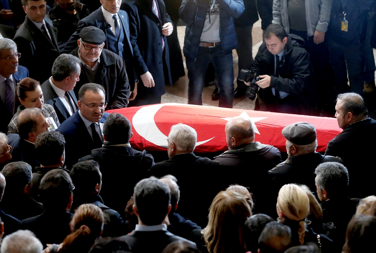 İzmir, şehit polis Fethi Sekin'i son yolculuğuna uğurladı - 20