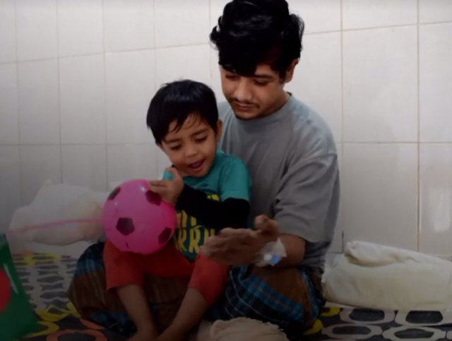 'Ağaç adam' tedavi oldu! - 8