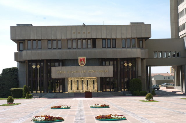 15 Temmuz gecesi ‘sıkıyönetim’ kavgası kuvvet mesajlarında - 5