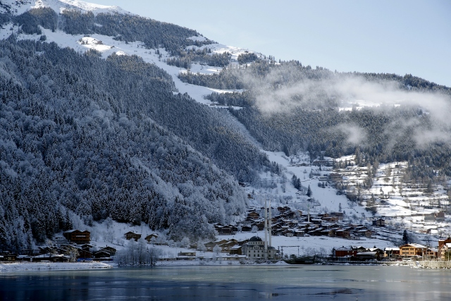 Uzungöl kışın da misafirlerini bekliyor - 335
