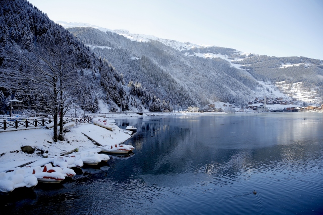 Uzungöl kışın da misafirlerini bekliyor - 338