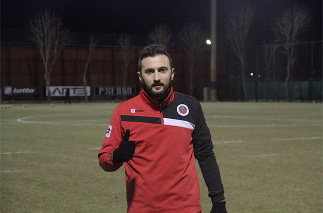 Başakşehir, dünyaca ünlü yıldıza imza attırdı! - 9