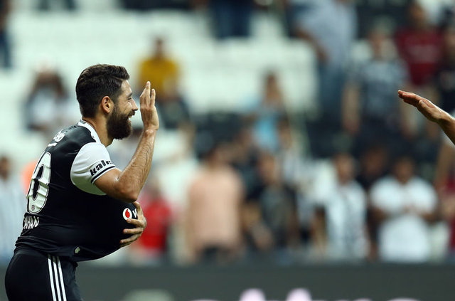 Başakşehir, dünyaca ünlü yıldıza imza attırdı! - 50