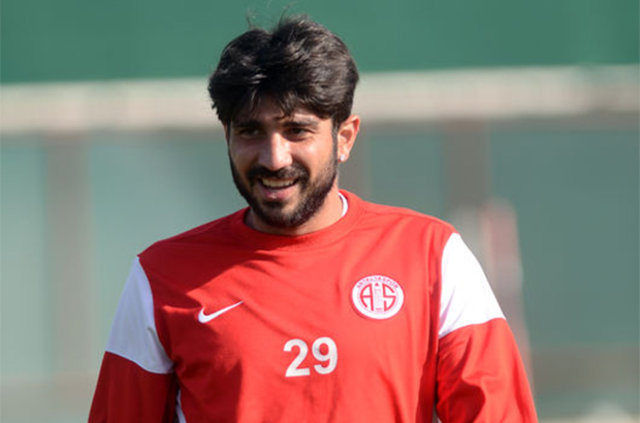 Başakşehir, dünyaca ünlü yıldıza imza attırdı! - 54