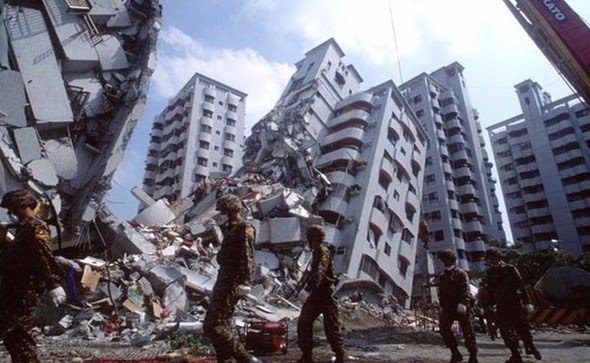 Telefonu gece şarjda bırakmak piline zarar verir mi? İşte doğru bildiğimiz yanlışlar! - 26