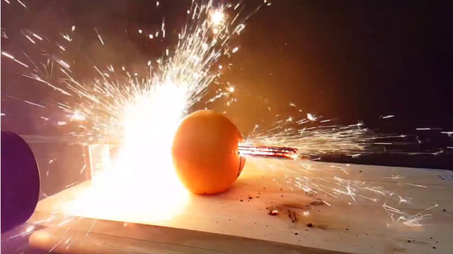 Maytap geçirdiği şeyleri ateşe verdi! - 11