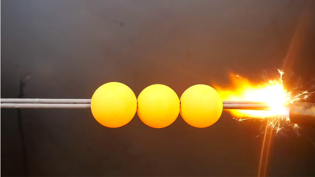 Maytap geçirdiği şeyleri ateşe verdi! - 18