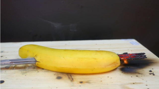 Maytap geçirdiği şeyleri ateşe verdi! - 28