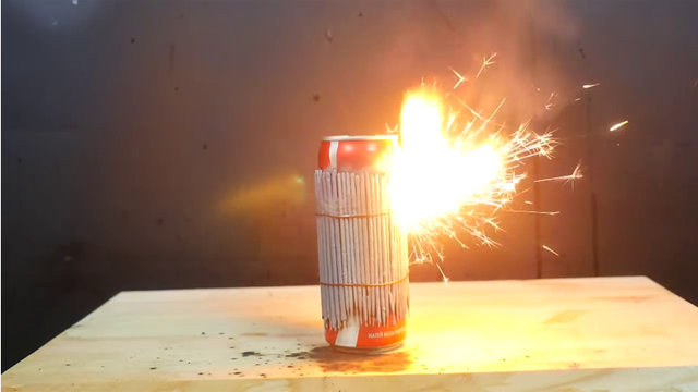 Maytap geçirdiği şeyleri ateşe verdi! - 43