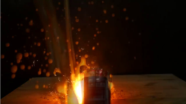 Maytap geçirdiği şeyleri ateşe verdi! - 48