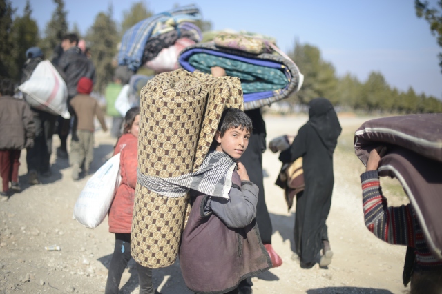 Muhalifler sivillere sığınak oldu - 32