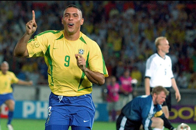 IFFHS 48 futbol efsanesini açıkladı - 5