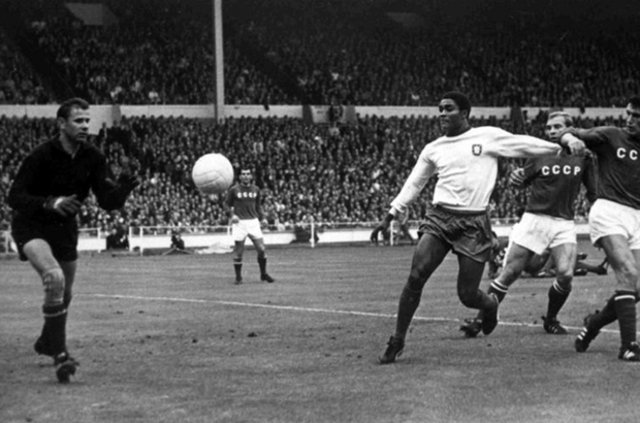 IFFHS 48 futbol efsanesini açıkladı - 41