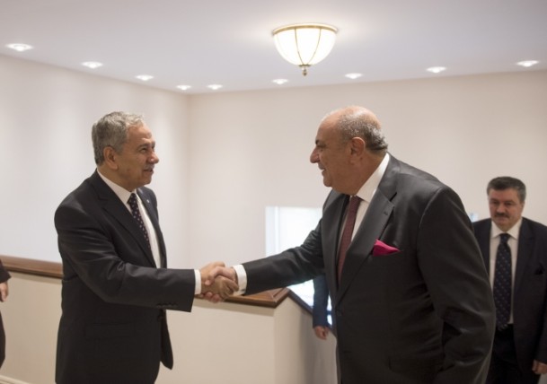 Arınç görevi Türkeş'e teslim etti - 3