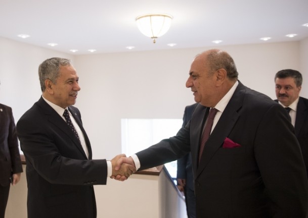 Arınç görevi Türkeş'e teslim etti - 2