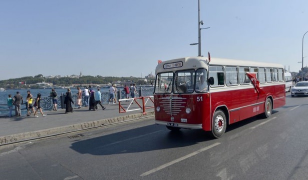 Nostalji otobüsleri İstanbul sokaklarında - 5