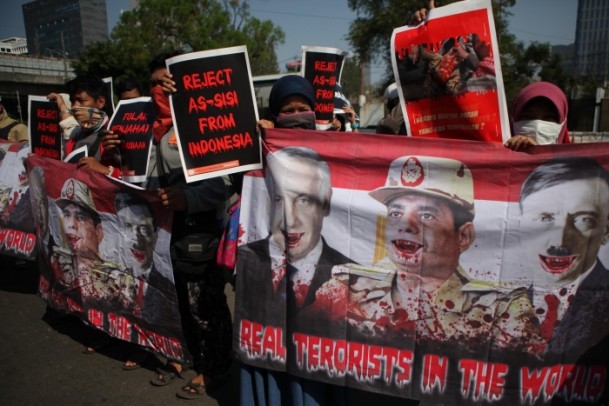 Endonezya'da Sisi karşıtı protesto - 910