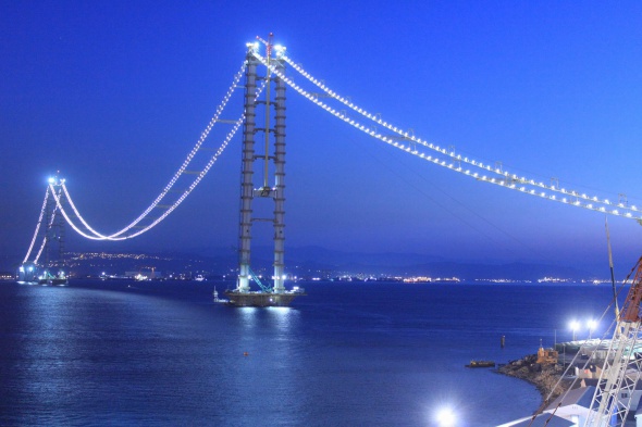 Körfez geçiş köprüsü ışıklandırıldı - 4