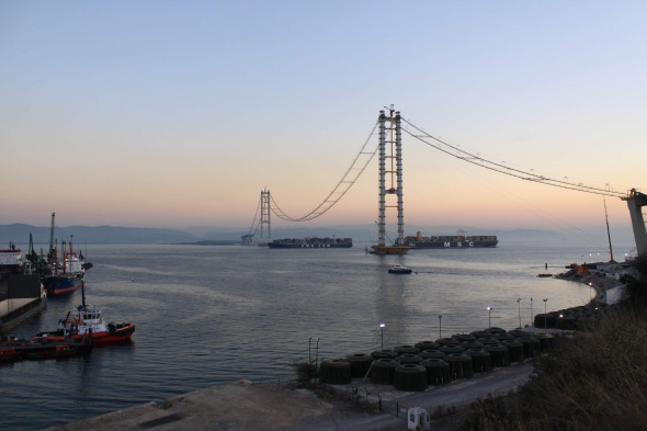 Körfez geçiş köprüsü ışıklandırıldı - 2