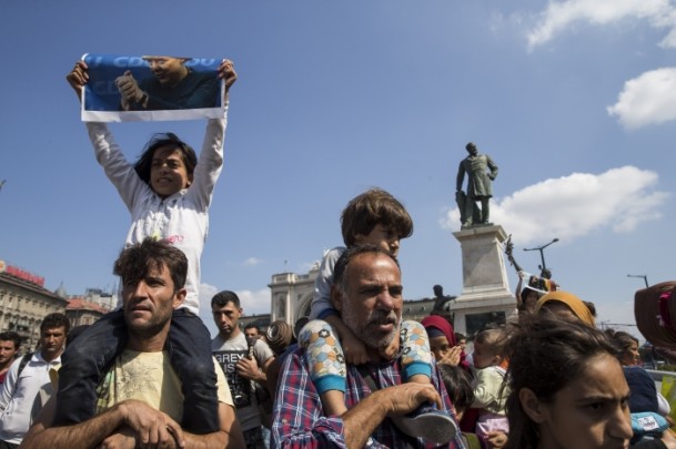 Macaristan'daki göçmeler Avusturya'ya ilerliyor - 5