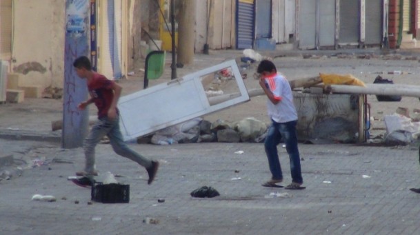 Cizre'de sokağa çıkma yasağı - 1