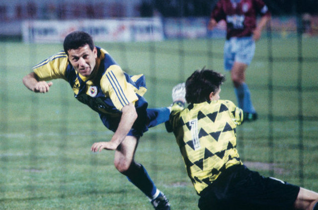 Ünlü futbolcuların eski halleri - 5