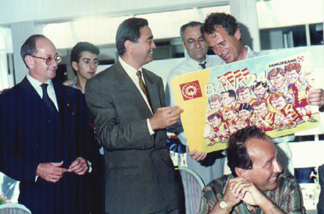 Ünlü futbolcuların eski halleri - 60