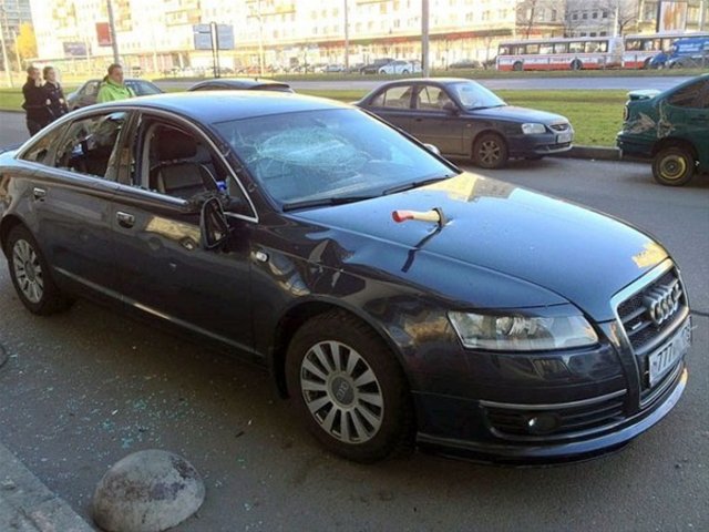 Belediye başkanının alanına park edince... - 12