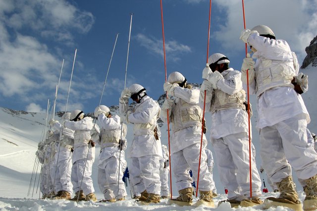 Komando adaylarının zorlu eğitimi - 32