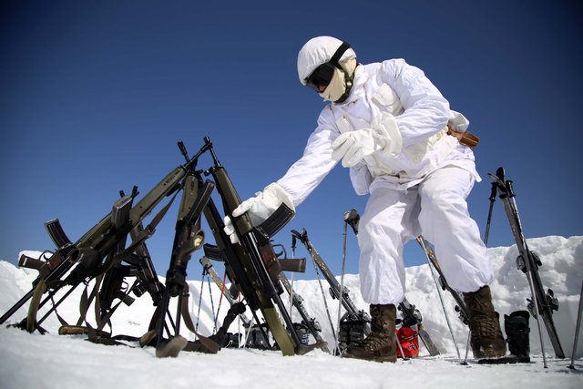 Komando adaylarının zorlu eğitimi - 38