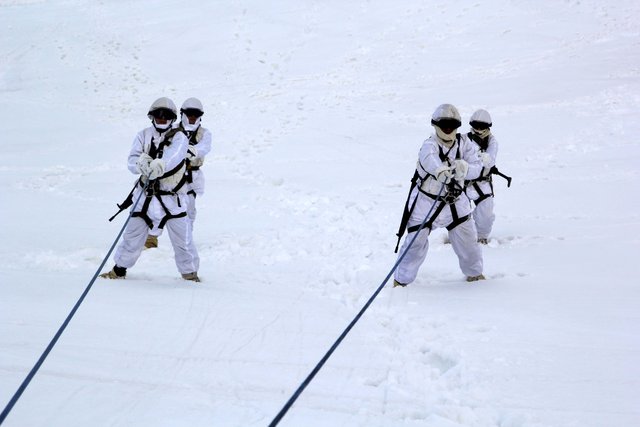 Komando adaylarının zorlu eğitimi - 43