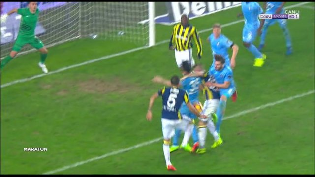 Süper Lig'de elle gol atan futbolcular - 1