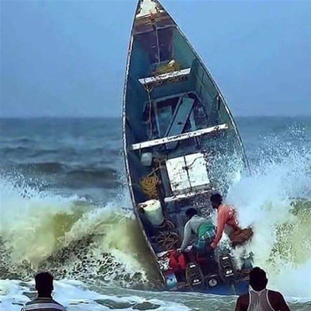 Dalgaların ortasında kalınca... - 11