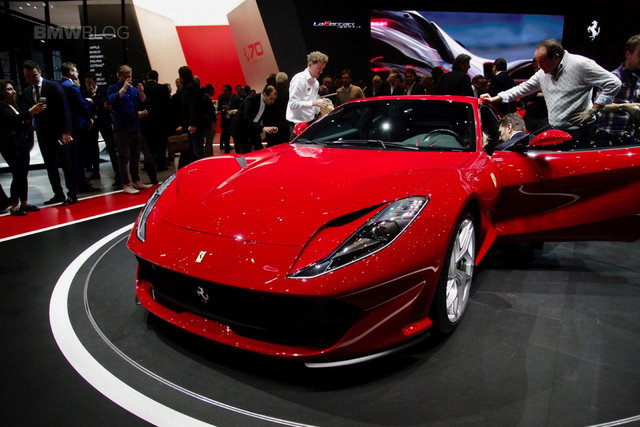 İşte Ferrari'nin yeni canavarı! - 16