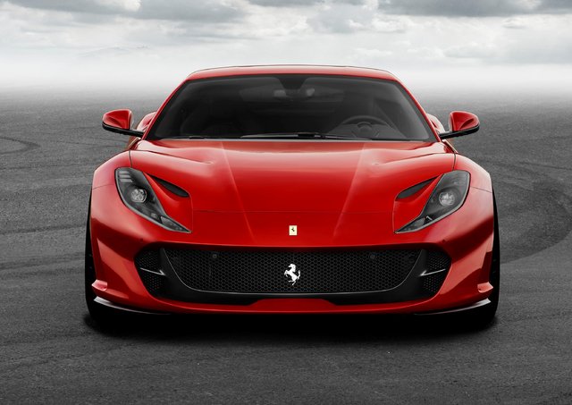 İşte Ferrari'nin yeni canavarı! - 17