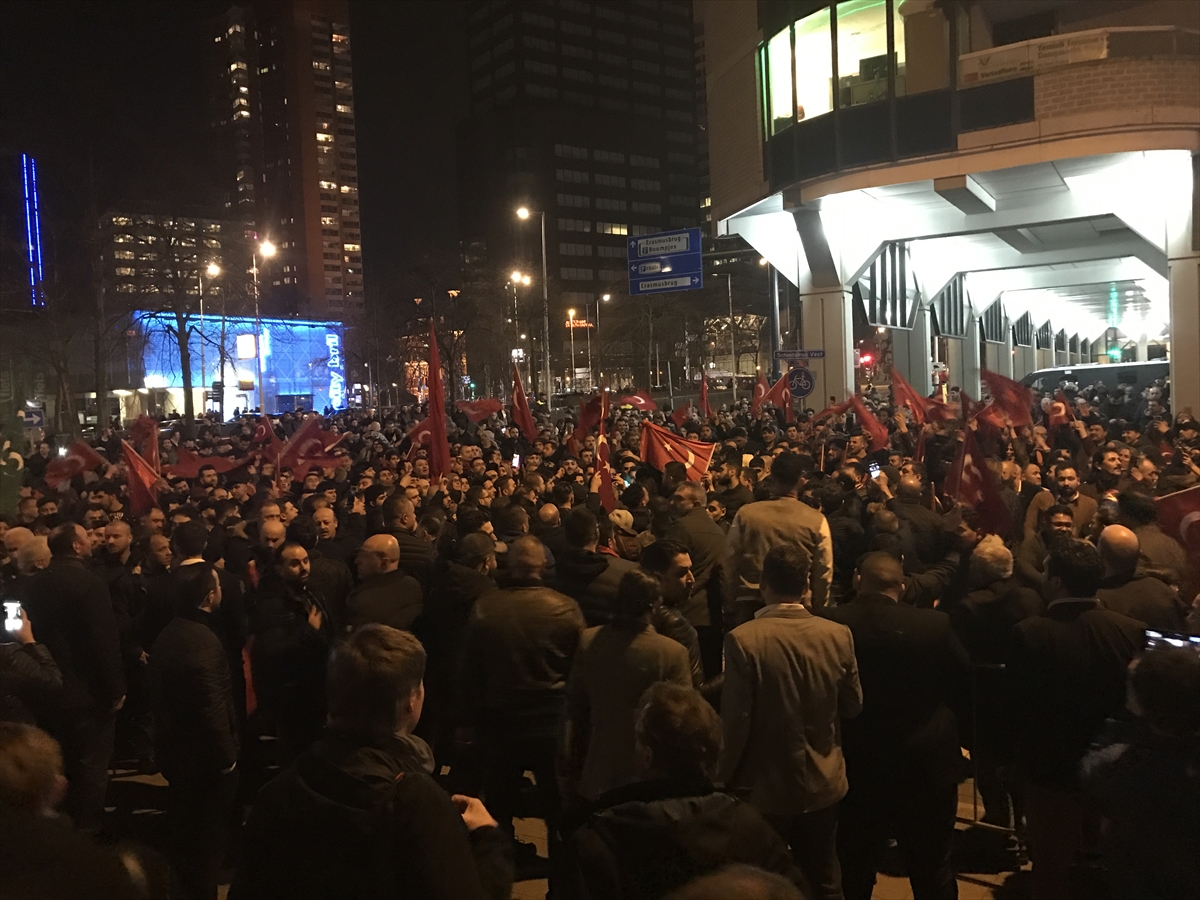 Türkler sokakta! Hollanda'dan görüntüler! - 776