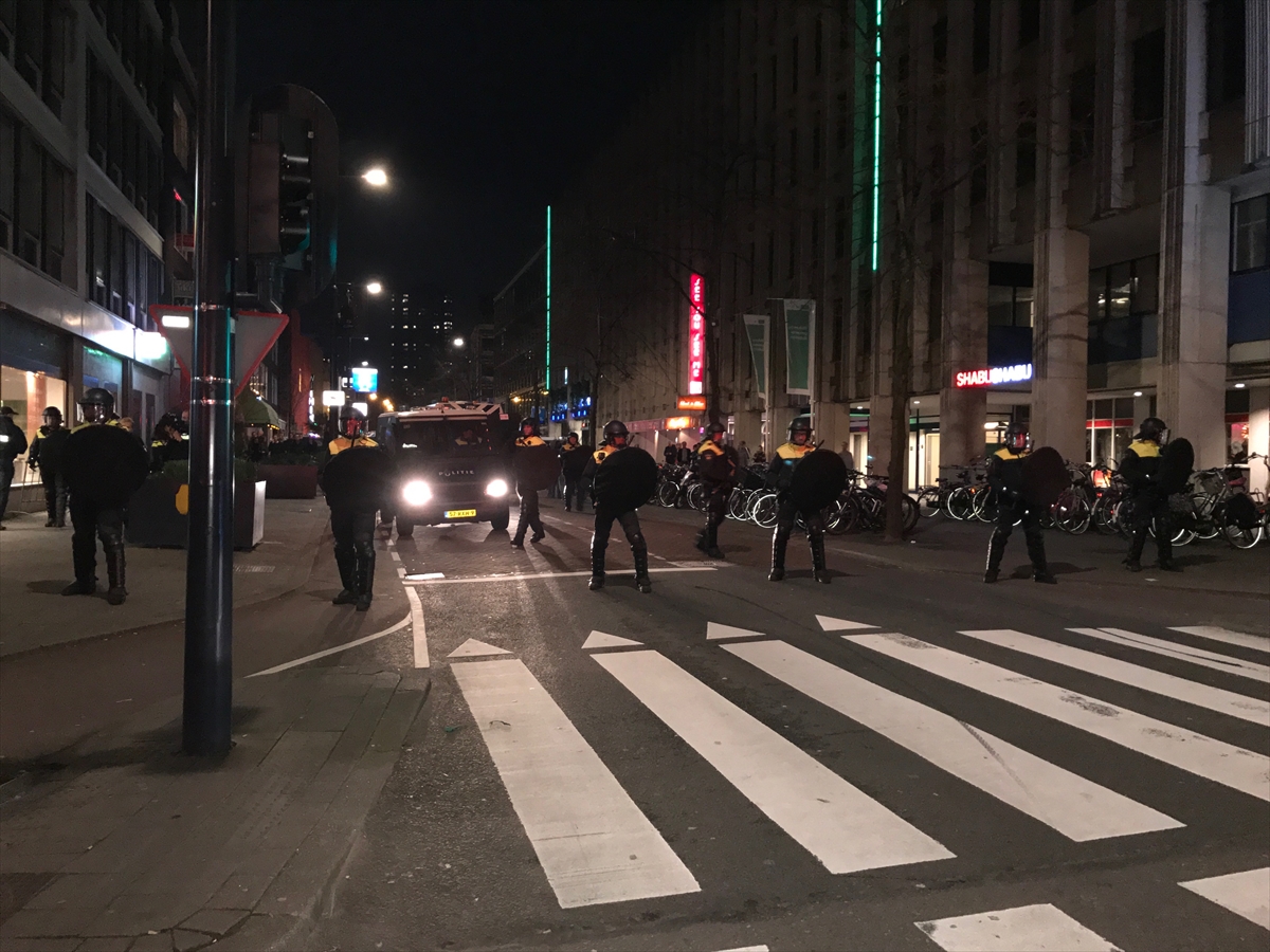 Türkler sokakta! Hollanda'dan görüntüler! - 804